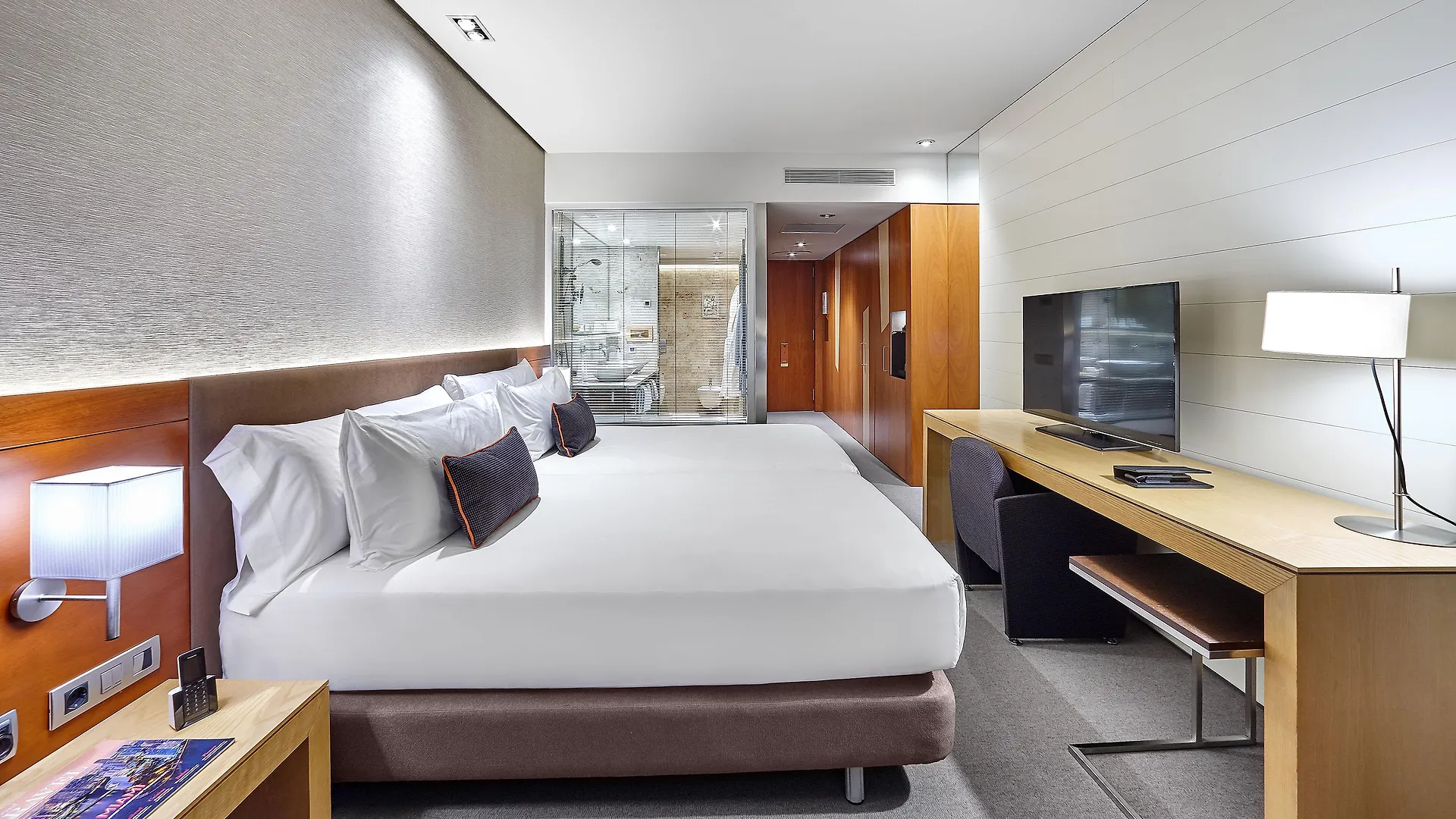 *****  The Artist Grand Hotel Of Art Bilbao España